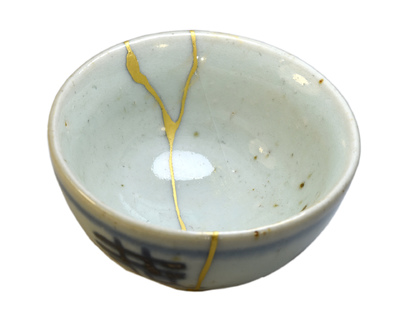 Traditional Kintsugi Shop: Kintsugi By Myriam greff