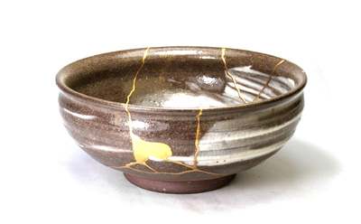 Traditional Kintsugi Shop: Kintsugi By Myriam greff