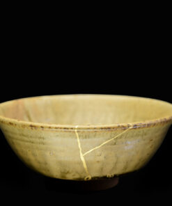 chawan hiragata beige jaune LD - Traditional Kintsugi Shop: Kintsugi By Myriam greff