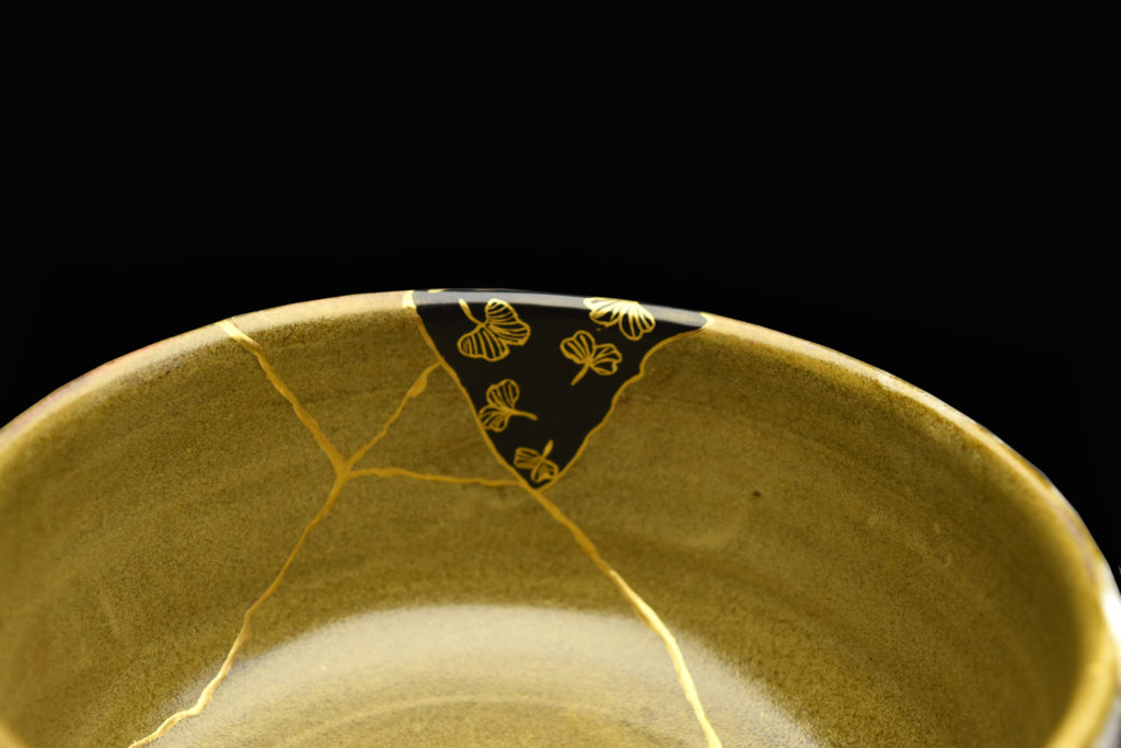 Traditional Kintsugi Shop: Kintsugi By Myriam greff