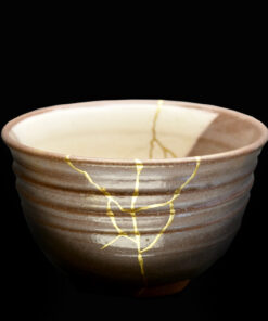 Komogai nari Kyo Ware by Shunkei Kato LD - Traditional Kintsugi Shop: Kintsugi By Myriam greff