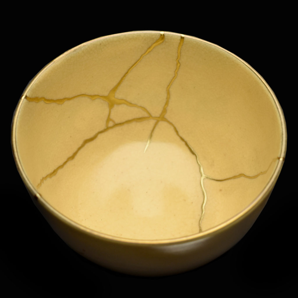 Traditional Kintsugi Shop: Kintsugi By Myriam greff