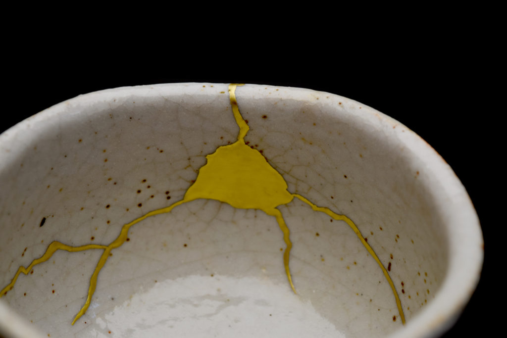 Traditional Kintsugi Shop: Kintsugi By Myriam greff