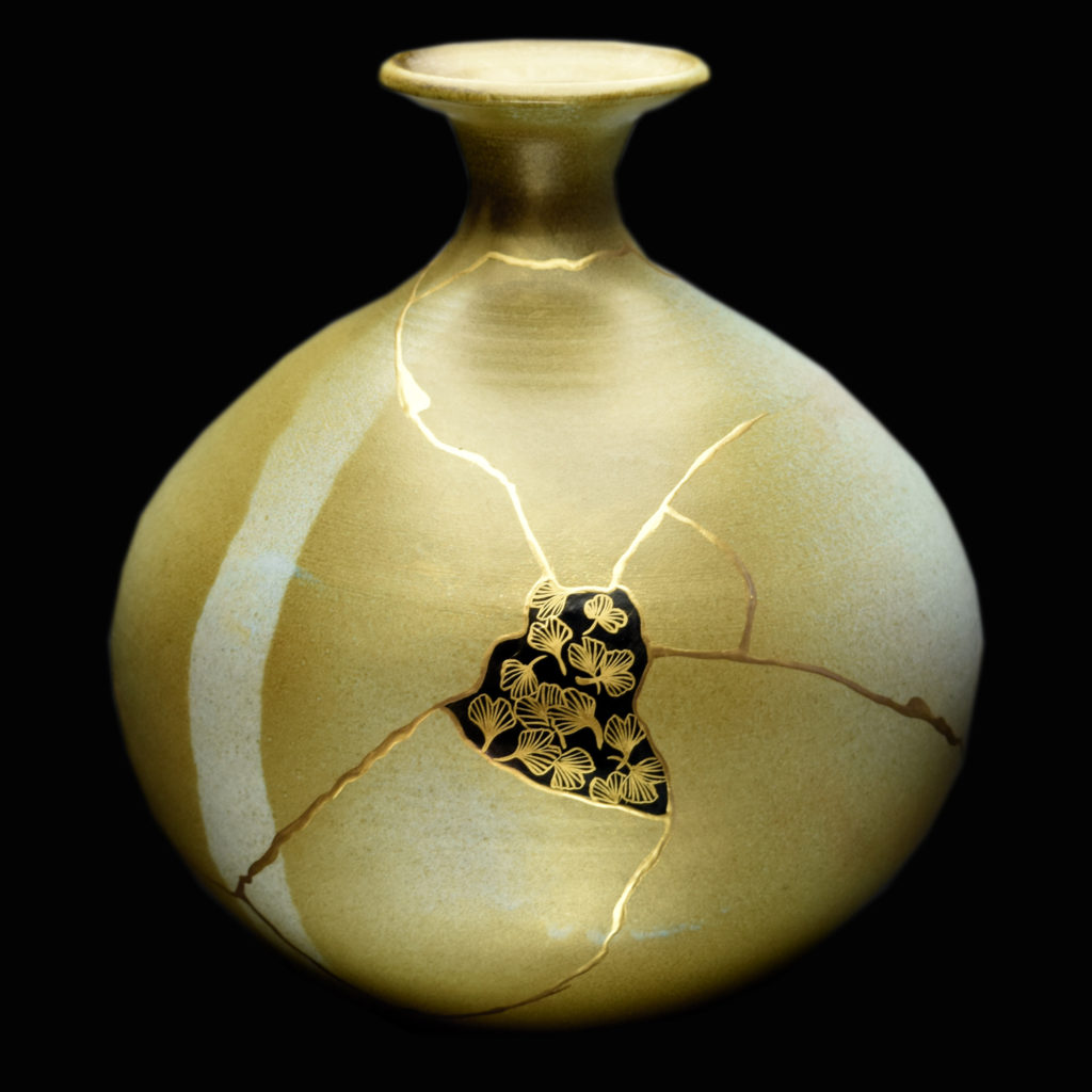 Traditional Kintsugi Shop: Kintsugi By Myriam greff