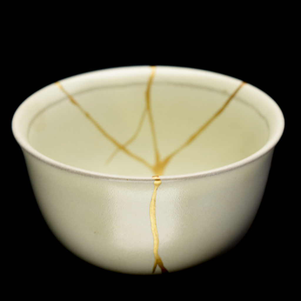 Traditional Kintsugi Shop: Kintsugi By Myriam greff