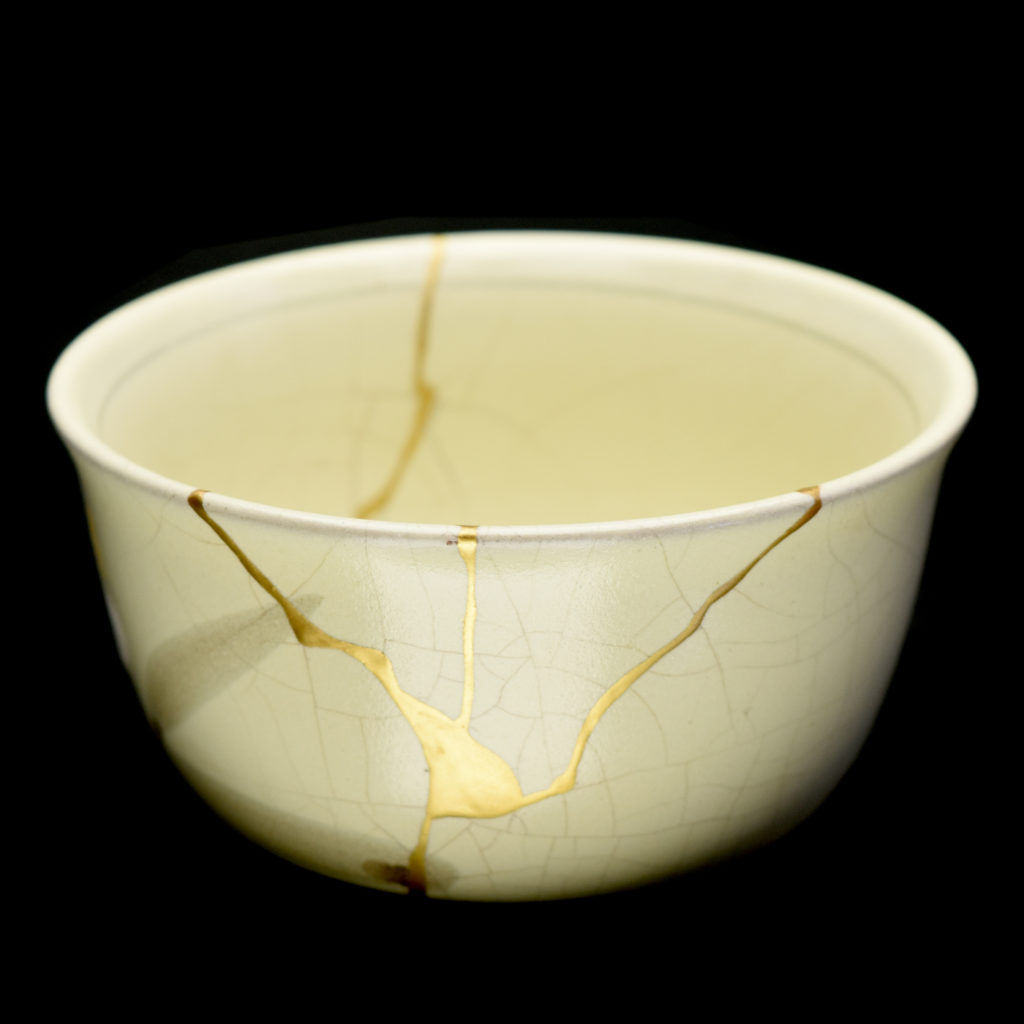 Traditional Kintsugi Shop: Kintsugi By Myriam greff