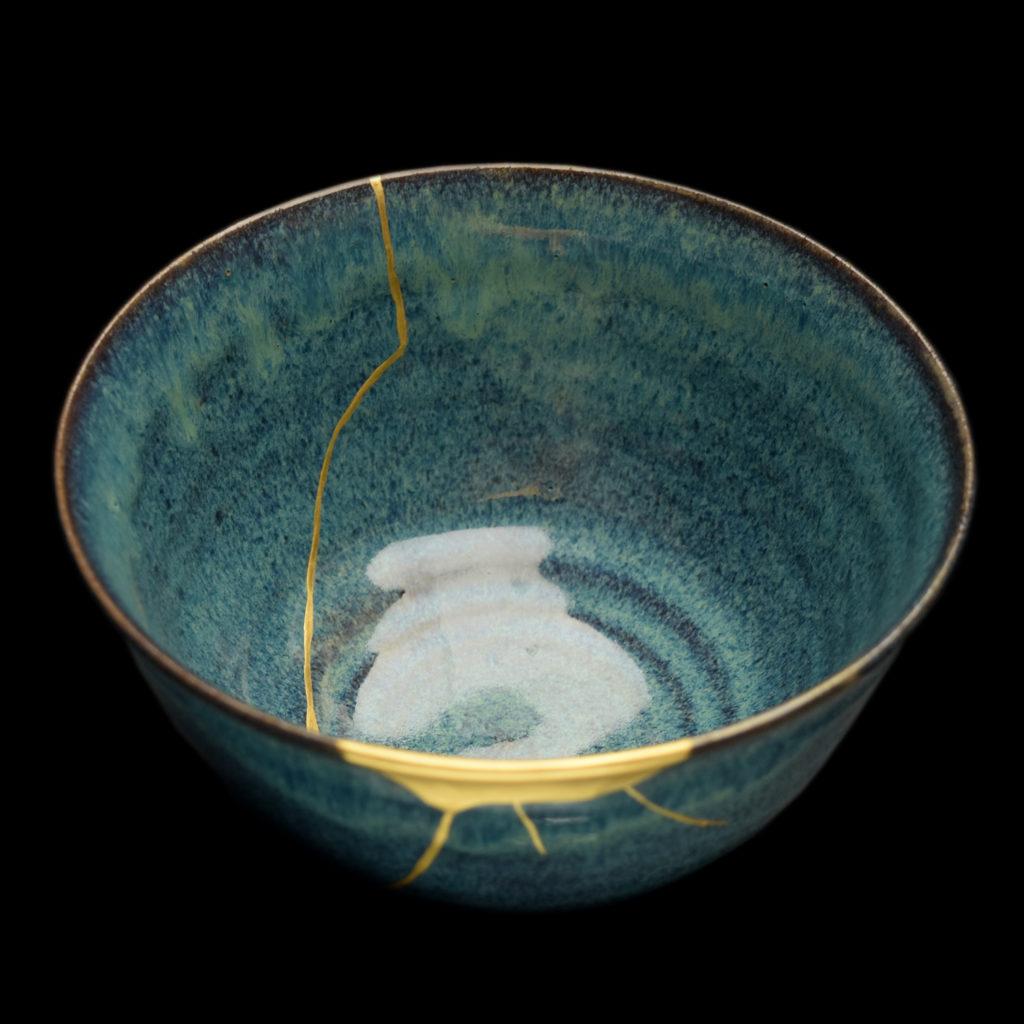 Traditional Kintsugi Shop: Kintsugi By Myriam greff