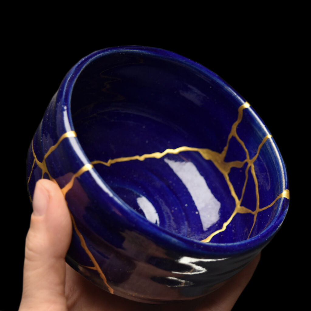 Traditional Kintsugi Shop: Kintsugi By Myriam greff