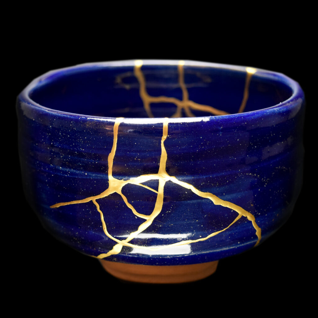 Traditional Kintsugi Shop: Kintsugi By Myriam greff