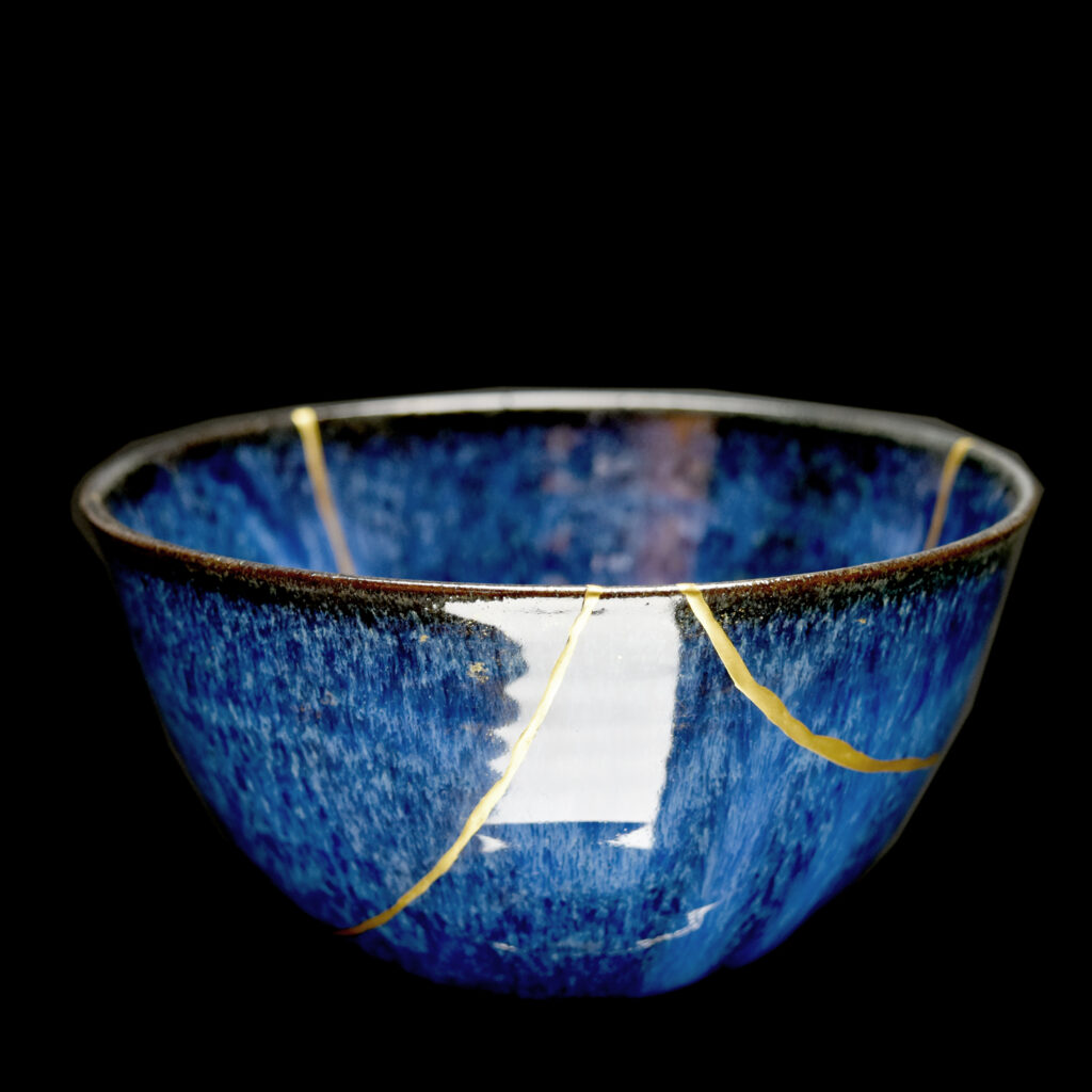Traditional Kintsugi Shop: Kintsugi By Myriam greff