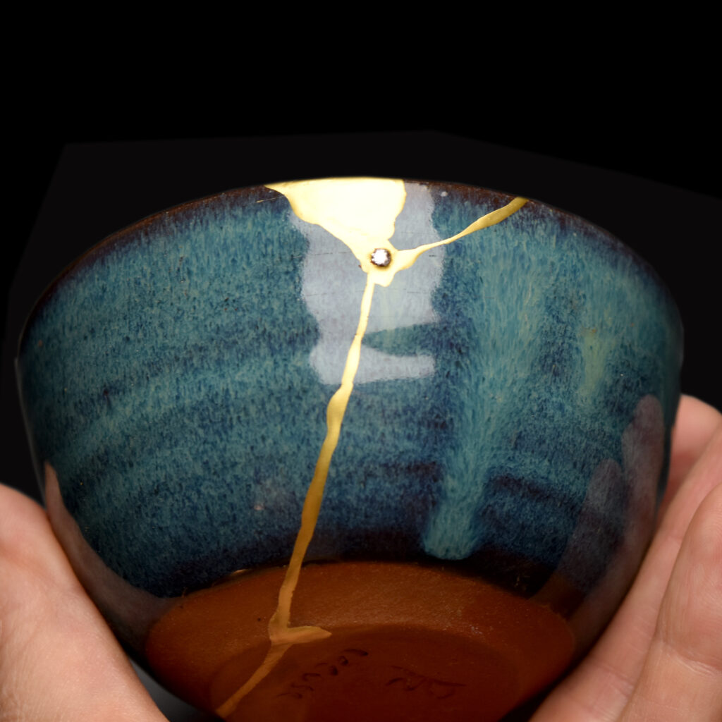 Traditional Kintsugi Shop: Kintsugi By Myriam greff