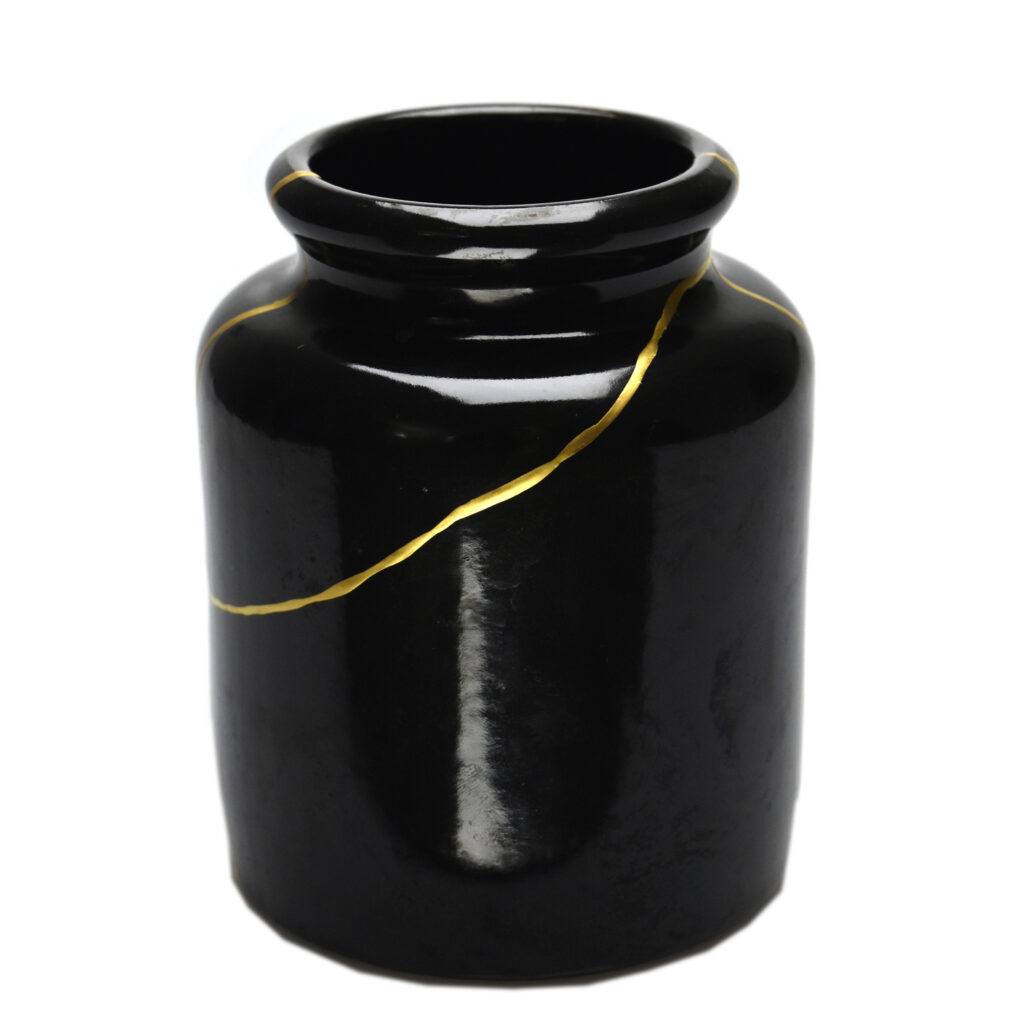 Traditional Kintsugi Shop: Kintsugi By Myriam greff