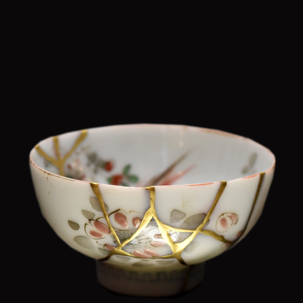 Traditional Kintsugi Shop: Kintsugi By Myriam greff