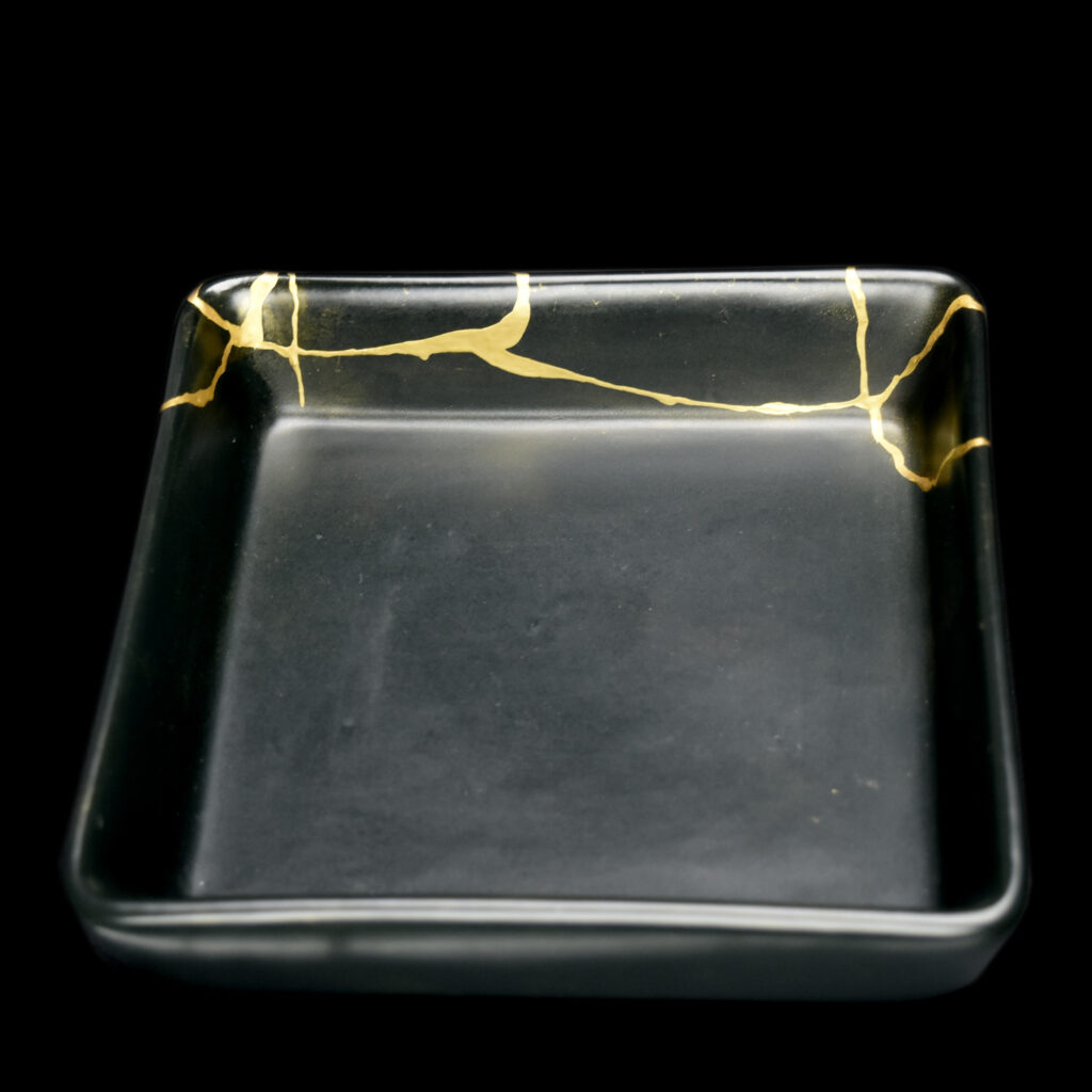 Traditional Kintsugi Shop: Kintsugi By Myriam greff