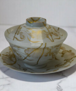Kintsugi Gaiwan Set - Fine Porcelain with 2 Saucers - Unique Gold Repair