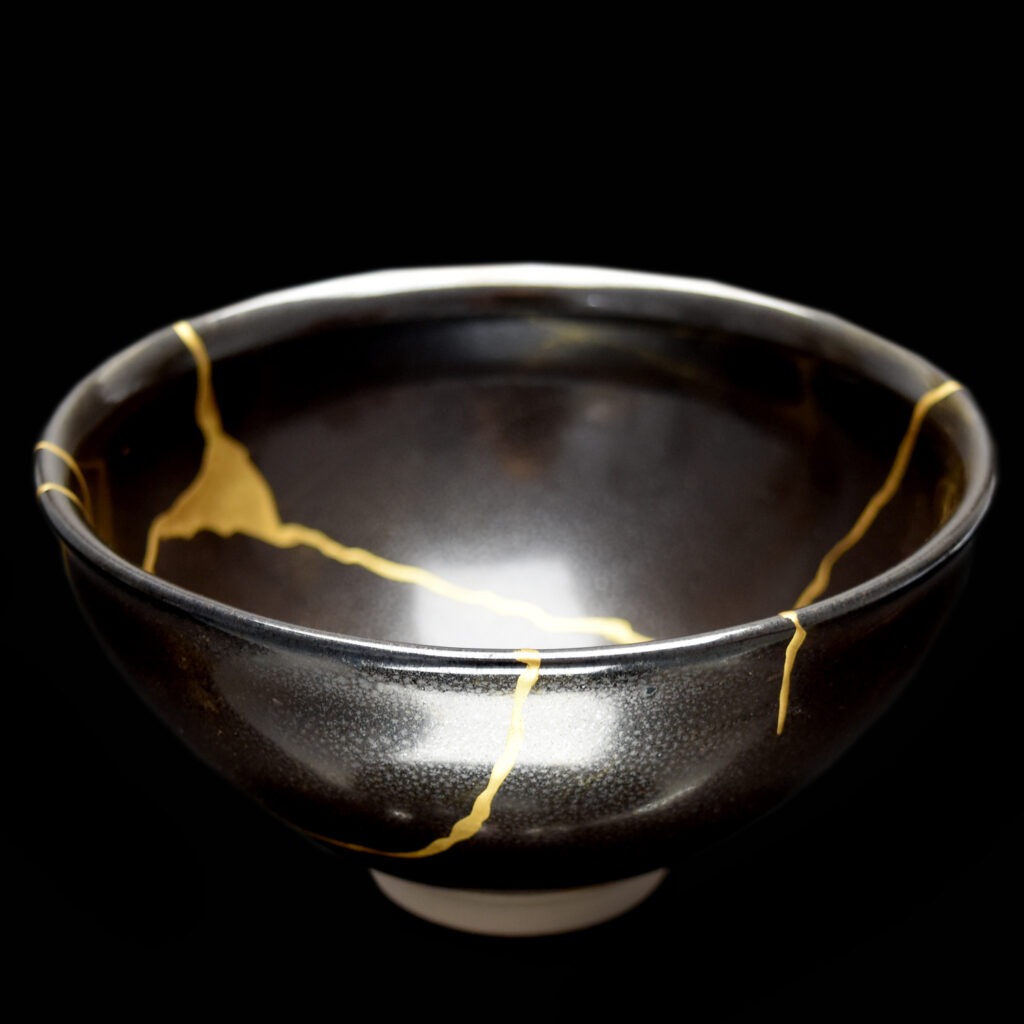Traditional Kintsugi Shop: Kintsugi By Myriam greff