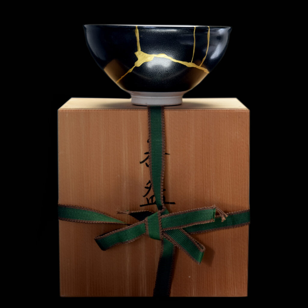 Traditional Kintsugi Shop: Kintsugi By Myriam greff