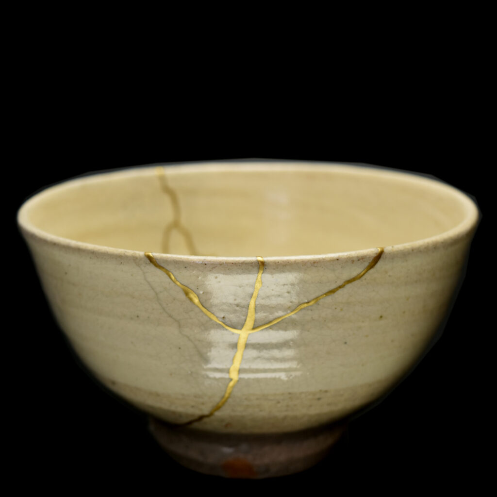 Traditional Kintsugi Shop: Kintsugi By Myriam greff