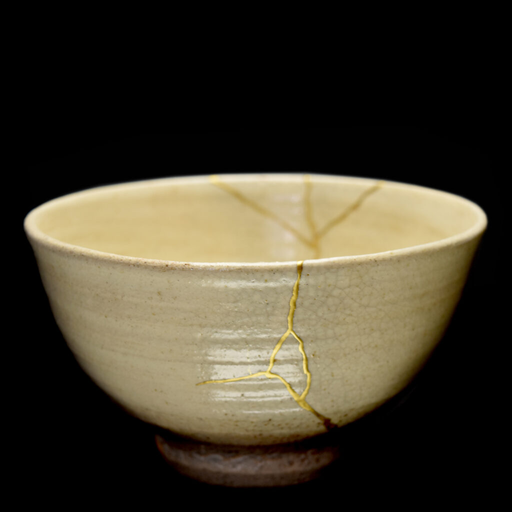 Traditional Kintsugi Shop: Kintsugi By Myriam greff