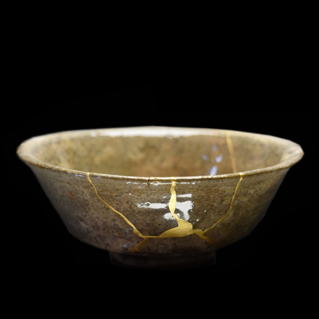 Traditional Kintsugi Shop: Kintsugi By Myriam greff