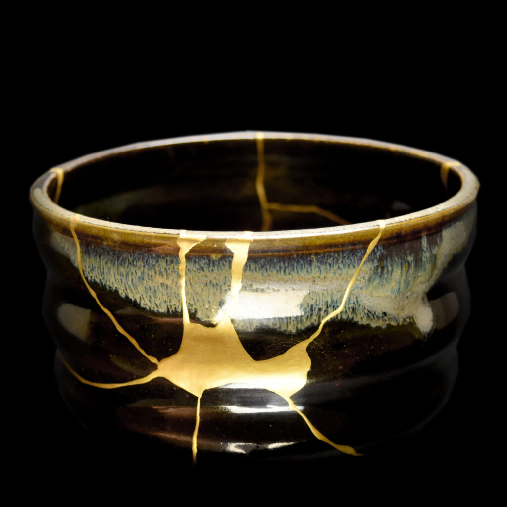 Traditional Kintsugi Shop: Kintsugi By Myriam greff