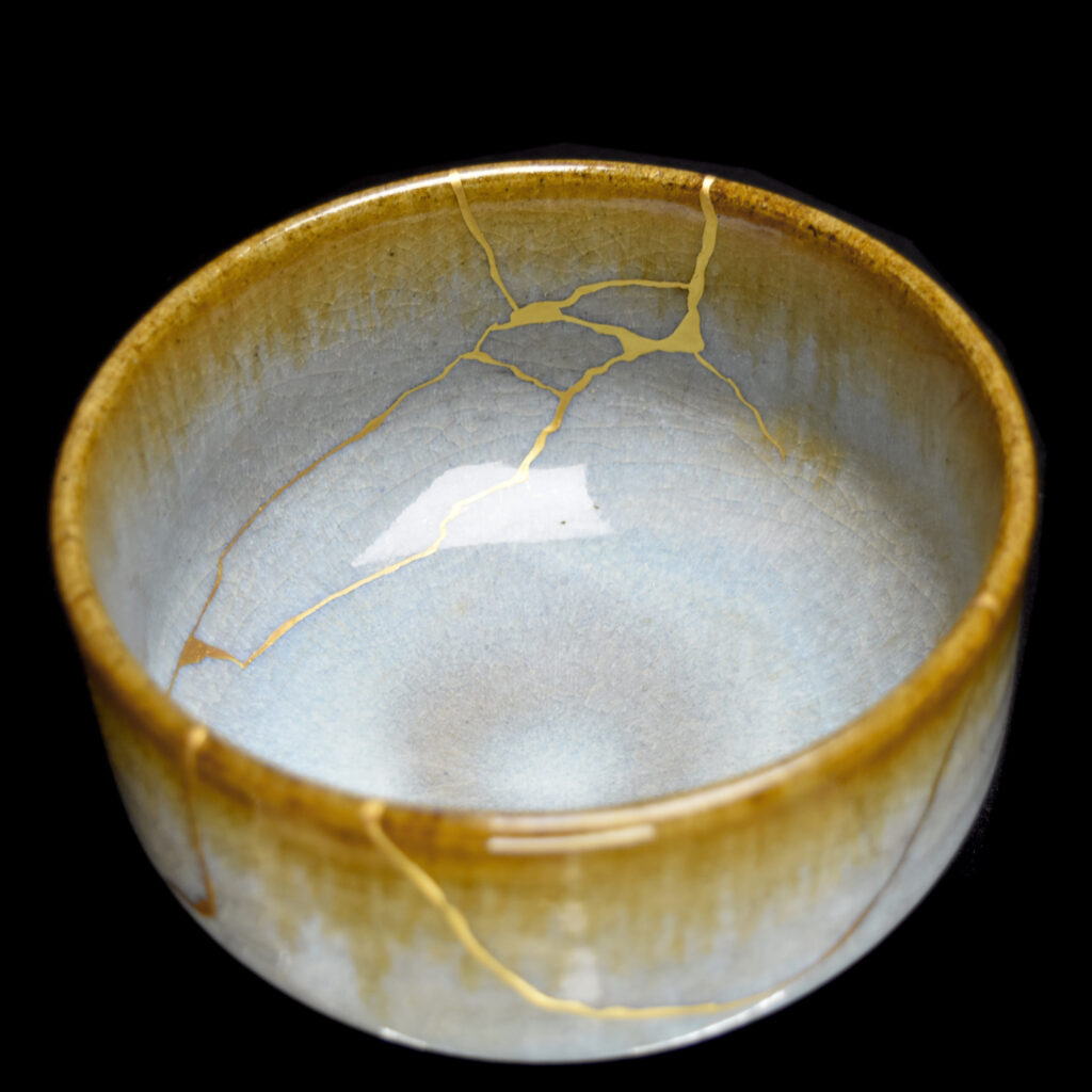 Traditional Kintsugi Shop: Kintsugi By Myriam greff