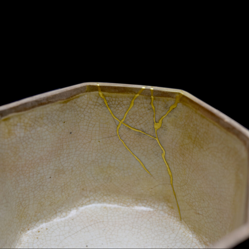 Traditional Kintsugi Shop: Kintsugi By Myriam greff