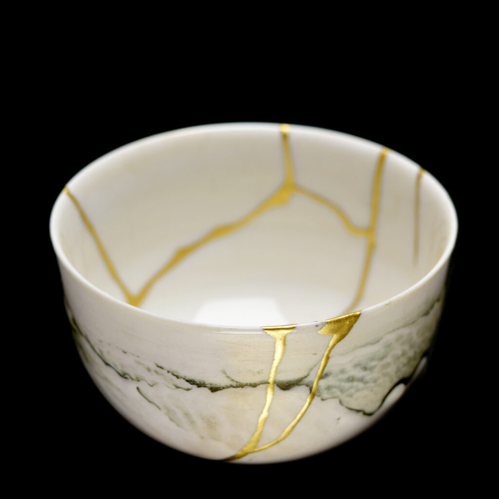 Traditional Kintsugi Shop: Kintsugi By Myriam greff