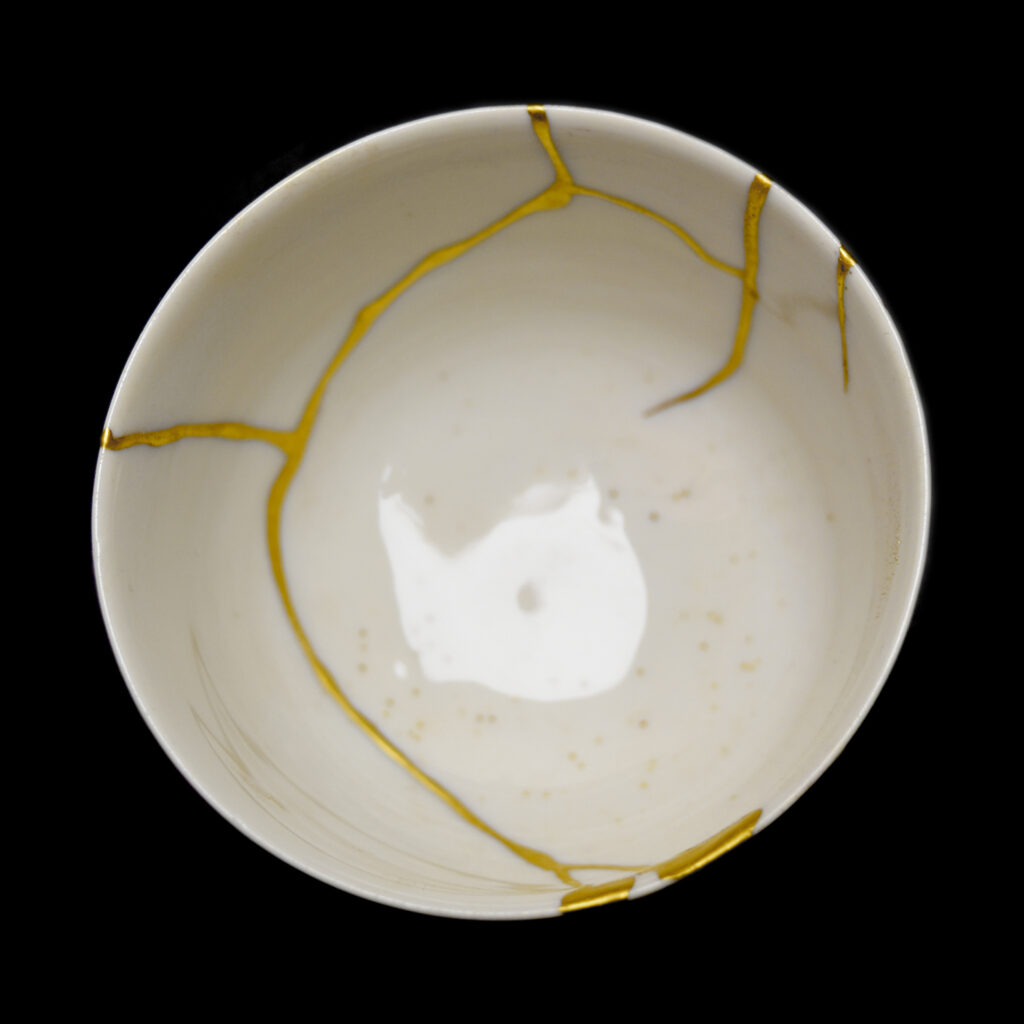 Traditional Kintsugi Shop: Kintsugi By Myriam greff
