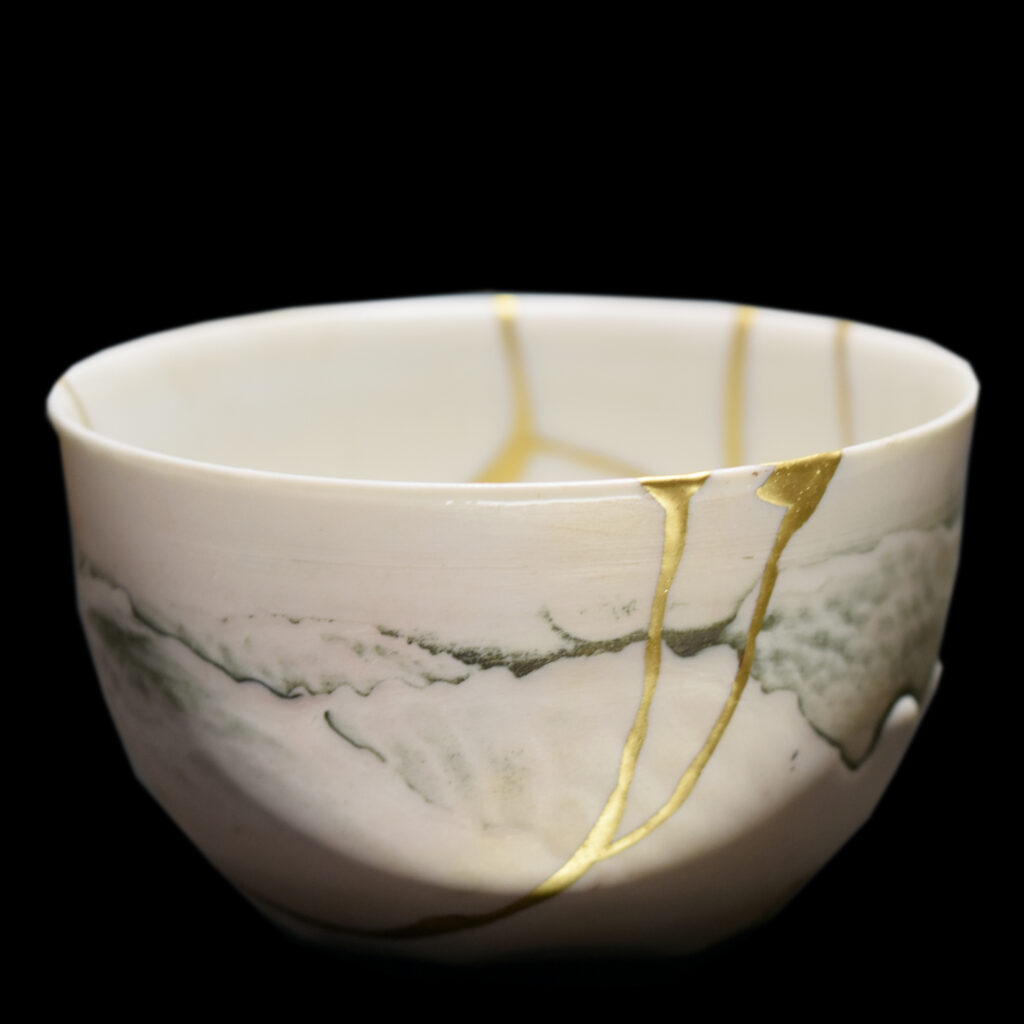 Traditional Kintsugi Shop: Kintsugi By Myriam greff