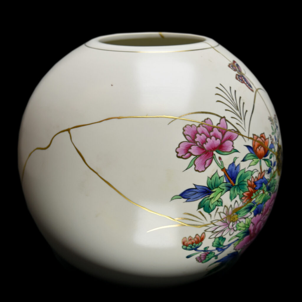 Traditional Kintsugi Shop: Kintsugi By Myriam greff