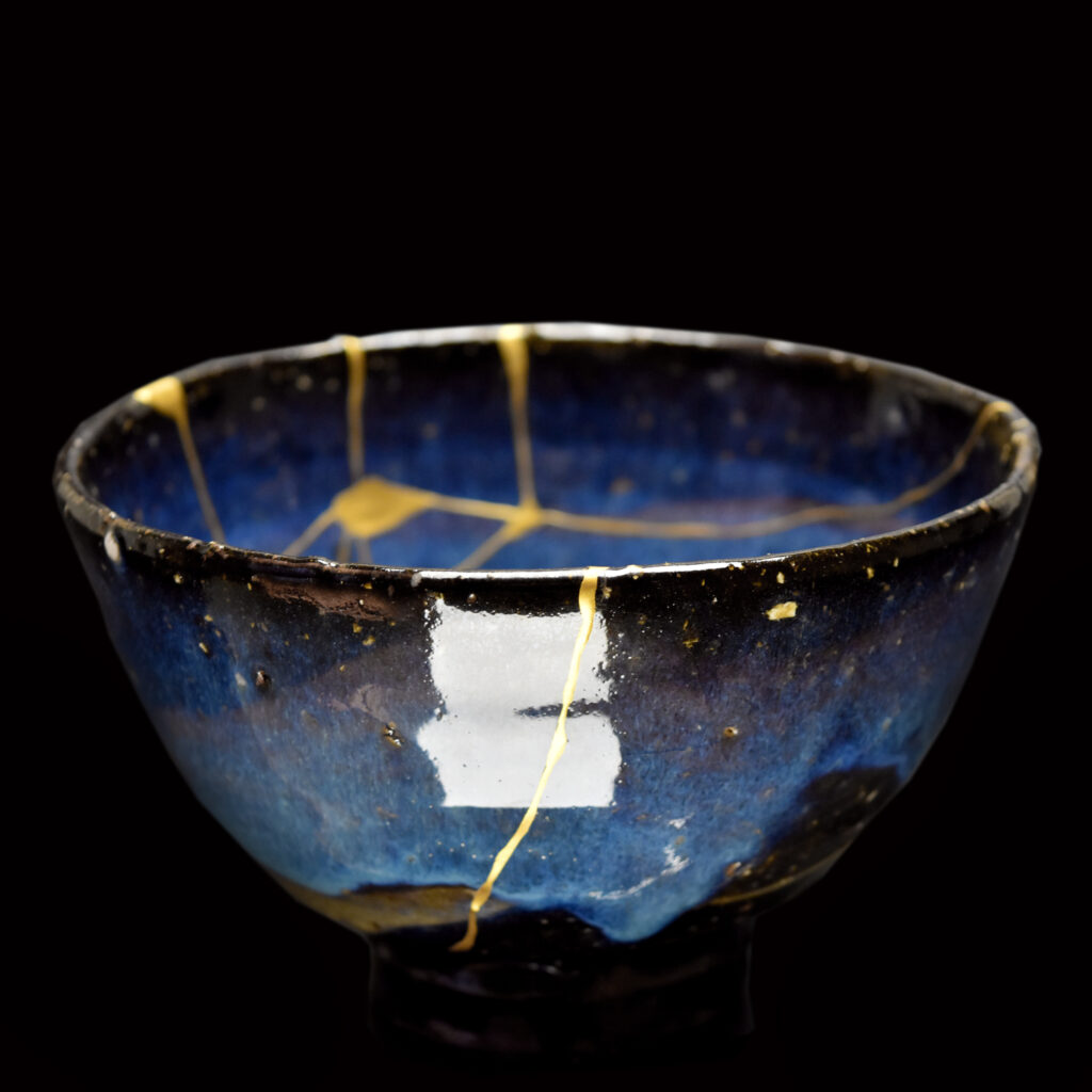 Traditional Kintsugi Shop: Kintsugi By Myriam greff