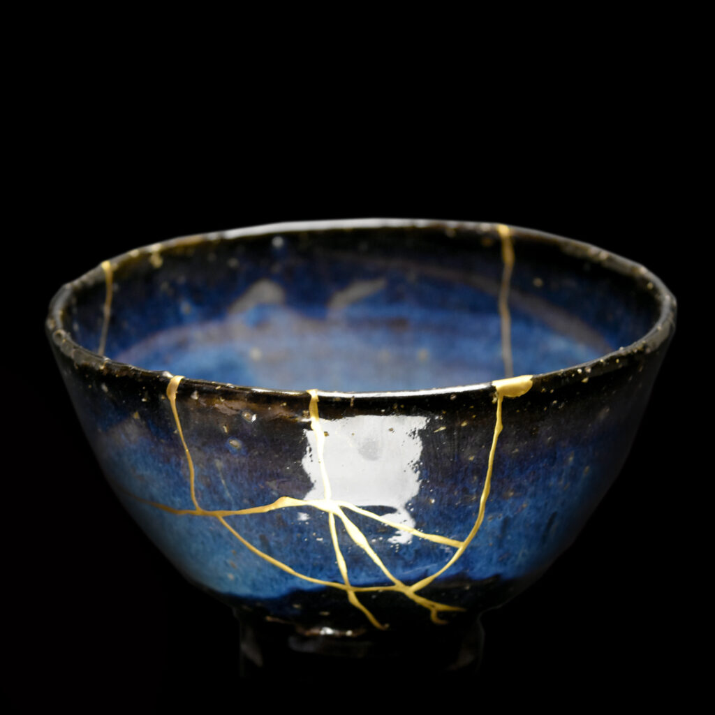 Traditional Kintsugi Shop: Kintsugi By Myriam greff