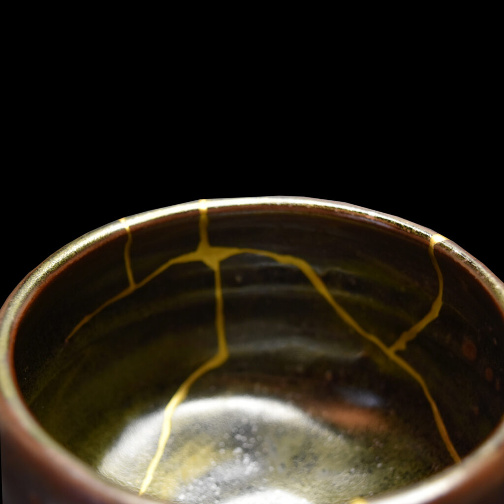 Traditional Kintsugi Shop: Kintsugi By Myriam greff