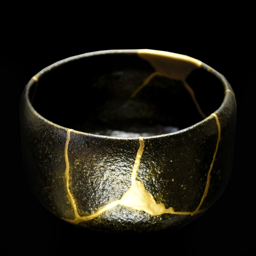 Traditional Kintsugi Shop: Kintsugi By Myriam greff