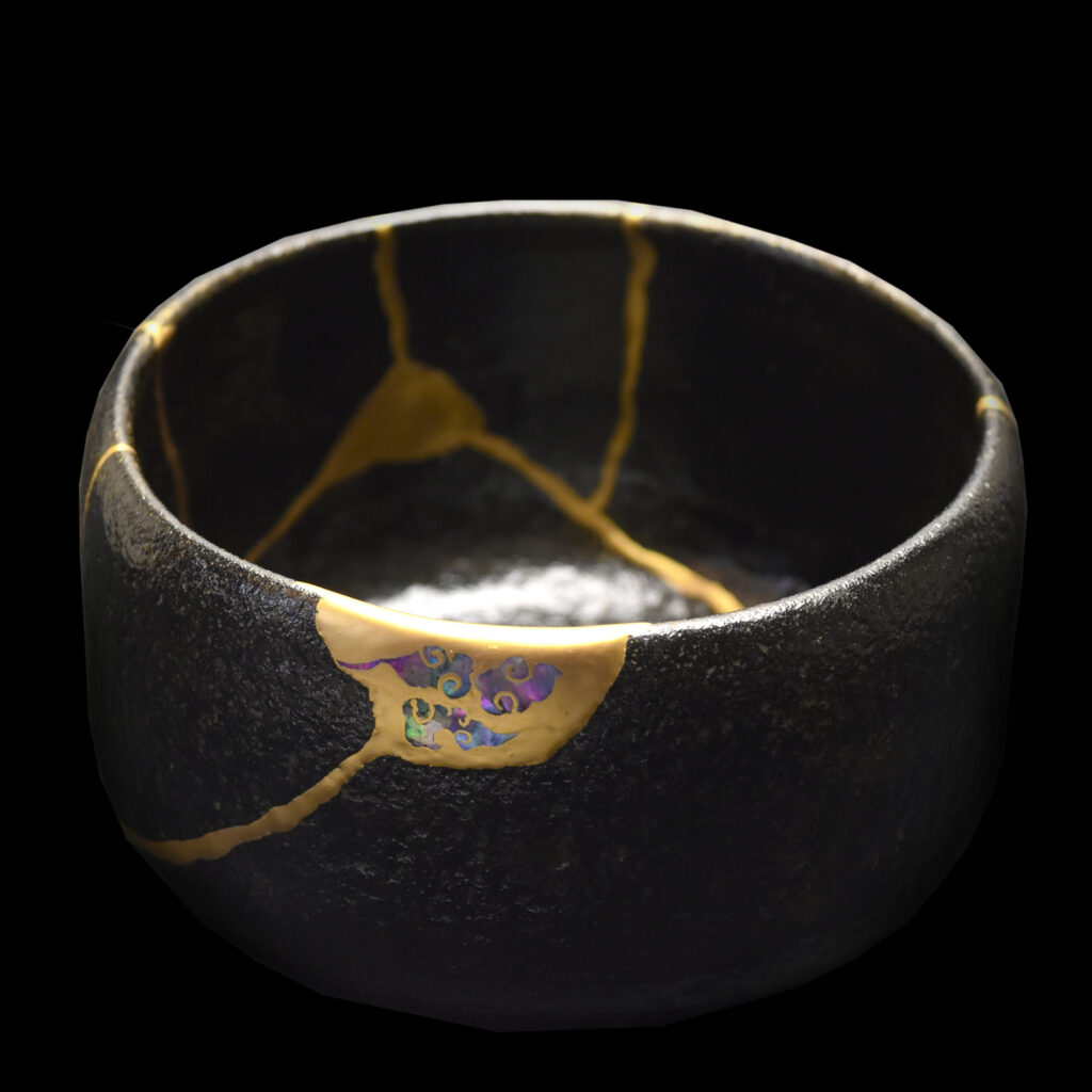 Traditional Kintsugi Shop: Kintsugi By Myriam greff