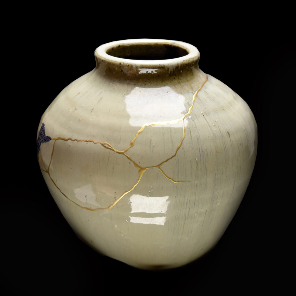 Traditional Kintsugi Shop: Kintsugi By Myriam greff