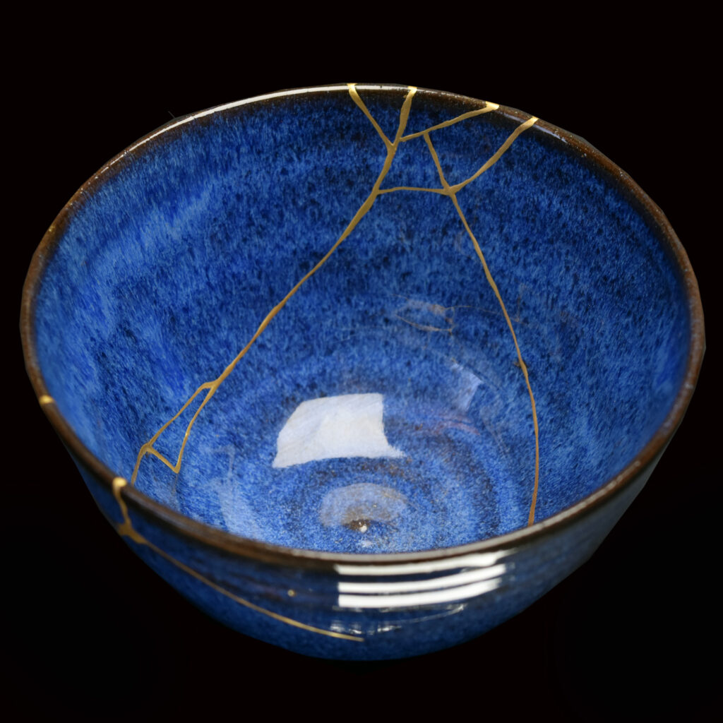 Traditional Kintsugi Shop: Kintsugi By Myriam greff