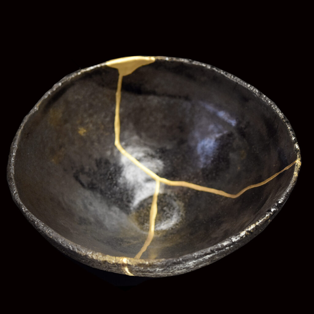 Traditional Kintsugi Shop: Kintsugi By Myriam greff