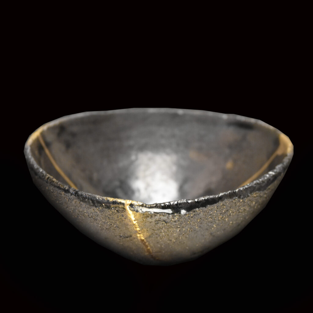 Traditional Kintsugi Shop: Kintsugi By Myriam greff