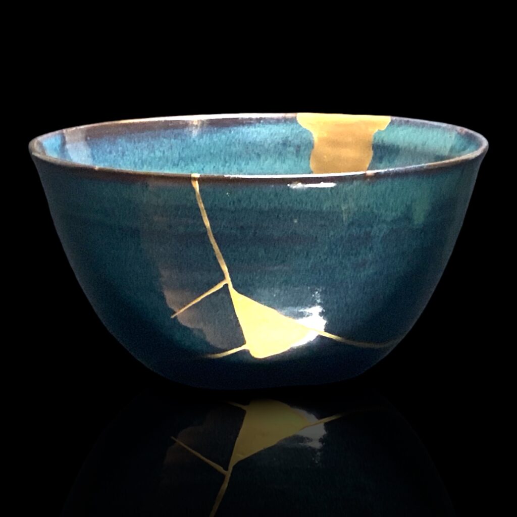 Traditional Kintsugi Shop: Kintsugi By Myriam greff