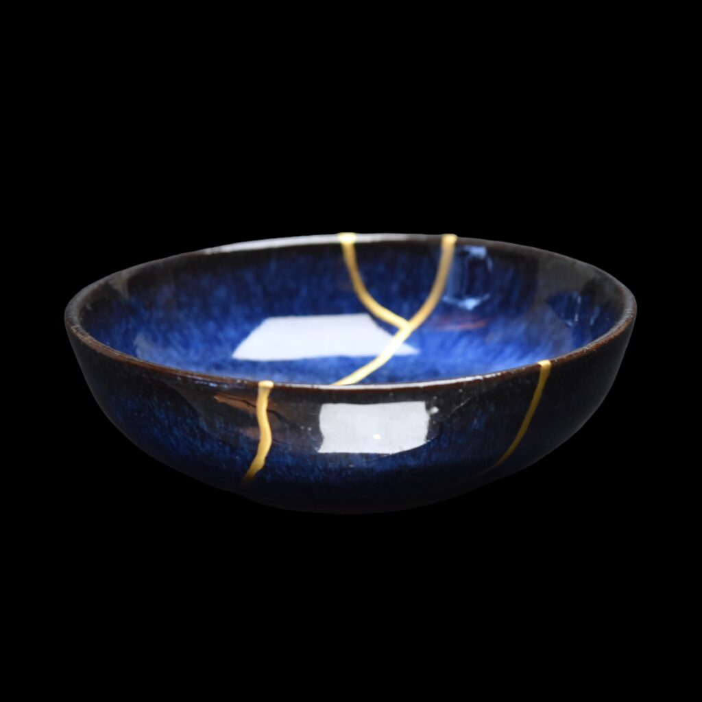 Traditional Kintsugi Shop: Kintsugi By Myriam greff