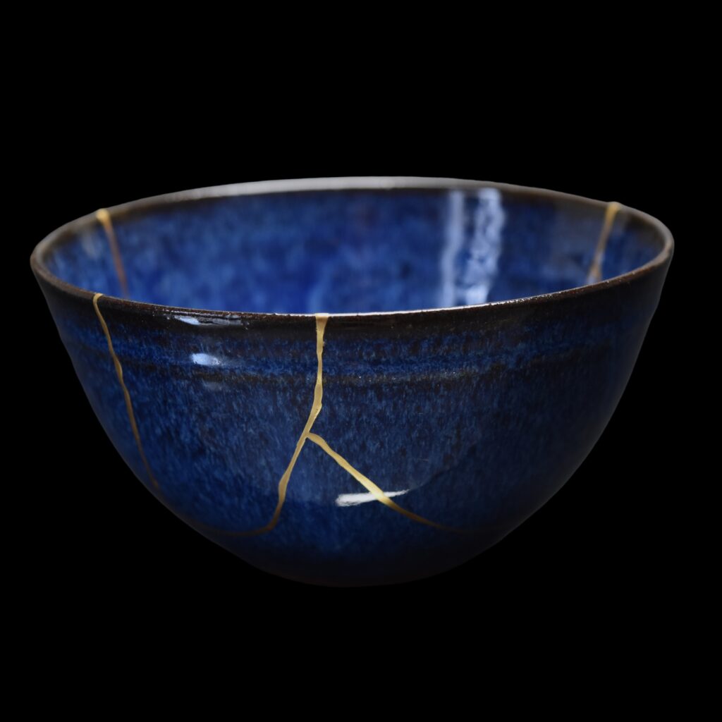 Traditional Kintsugi Shop: Kintsugi By Myriam greff