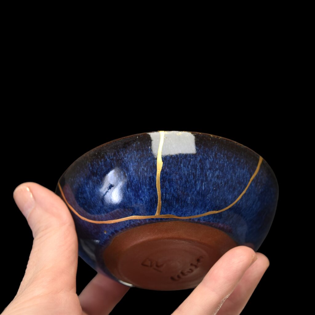 Traditional Kintsugi Shop: Kintsugi By Myriam greff