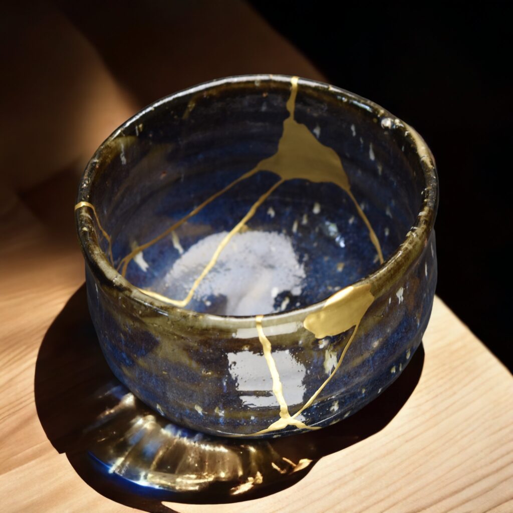 Traditional Kintsugi Shop: Kintsugi By Myriam greff