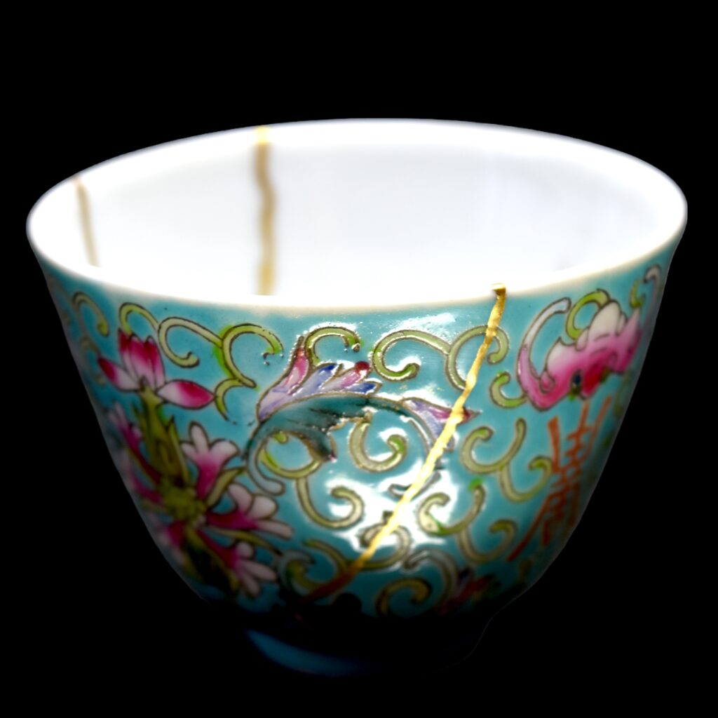 Traditional Kintsugi Shop: Kintsugi By Myriam greff