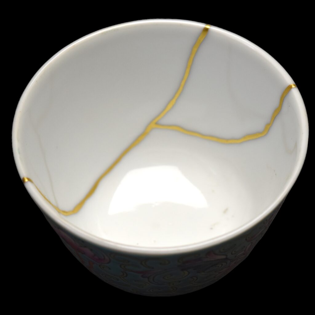 Traditional Kintsugi Shop: Kintsugi By Myriam greff