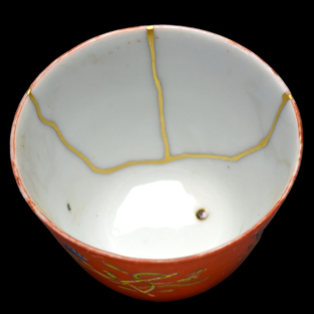 Traditional Kintsugi Shop: Kintsugi By Myriam greff
