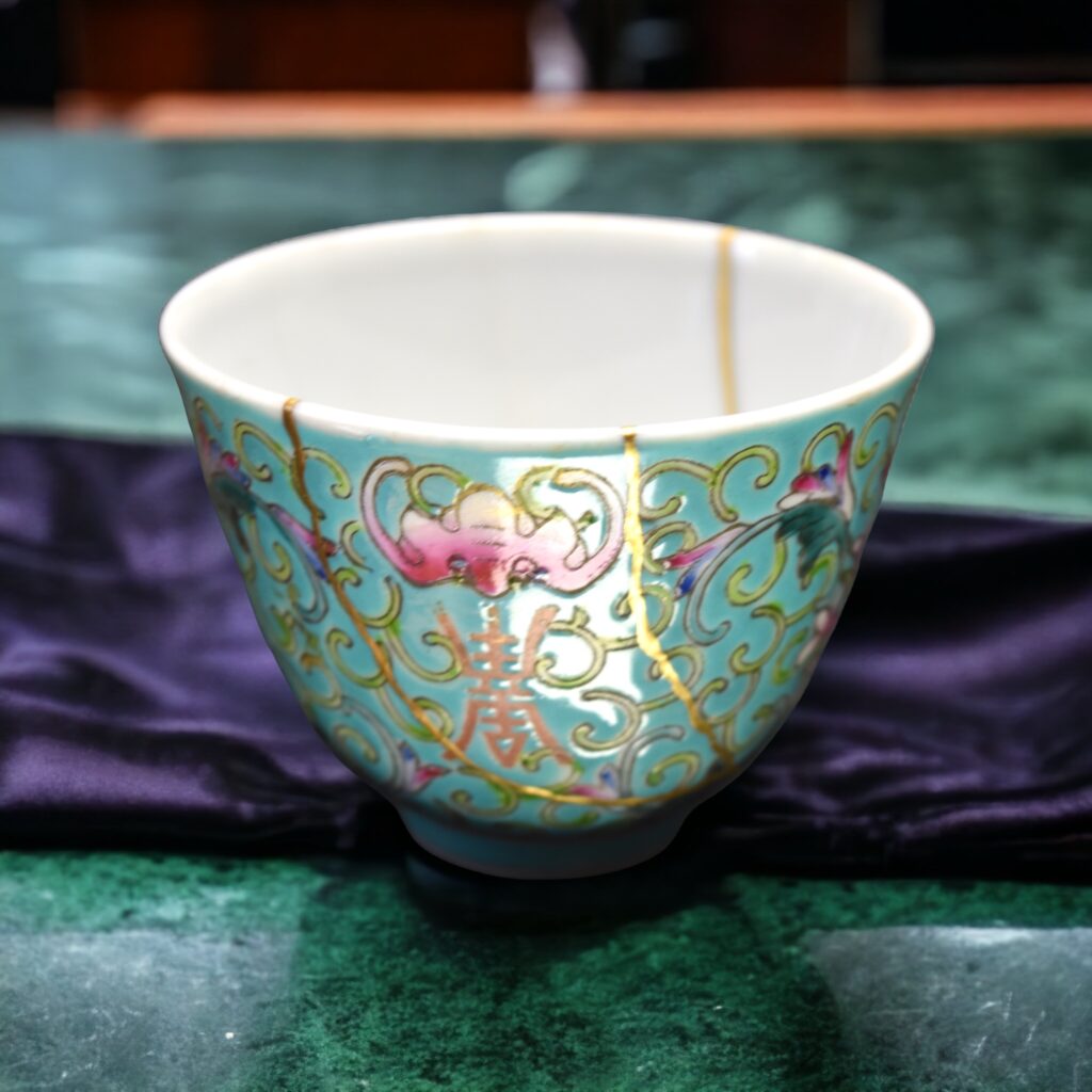 Traditional Kintsugi Shop: Kintsugi By Myriam greff