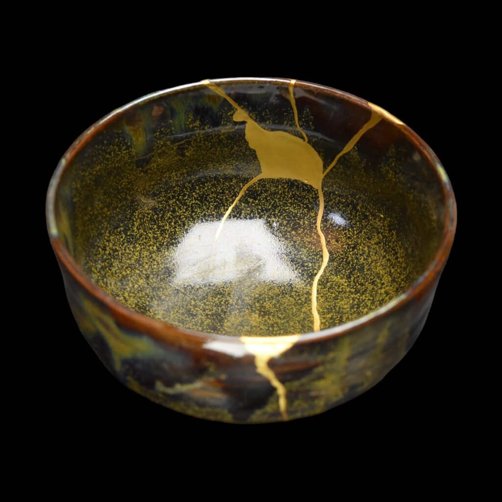Traditional Kintsugi Shop: Kintsugi By Myriam greff